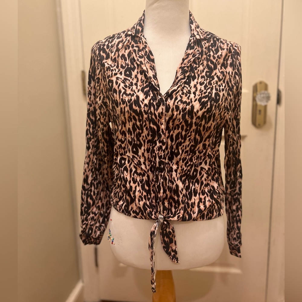 Miss Selfridge Y2K Leopard Print Tie-Front Buttondown Shirt